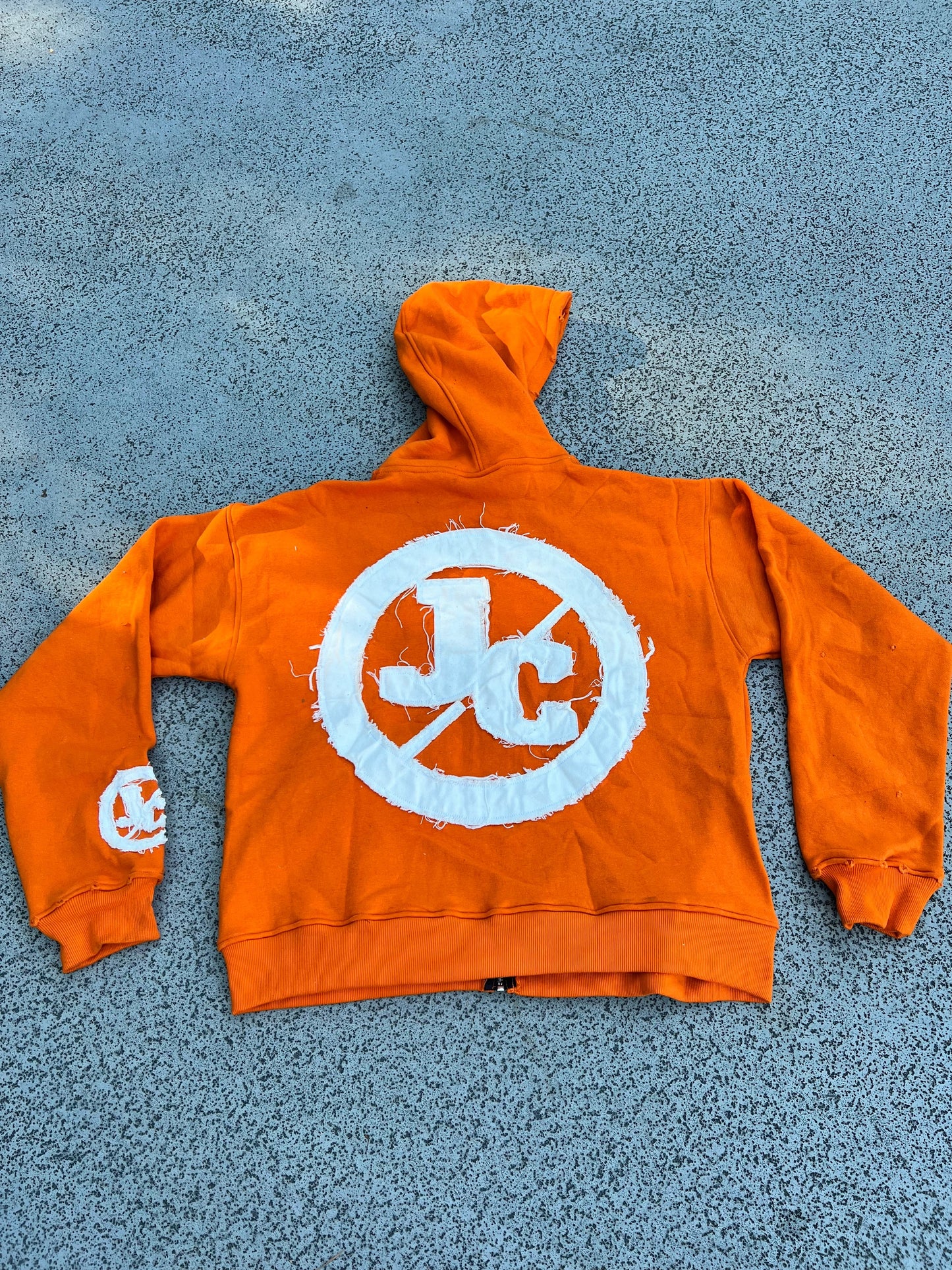 JADED DISTRESSED HOODIE